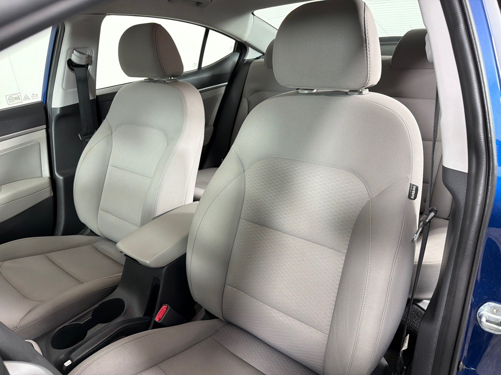 2020 Hyundai Elantra Image 10