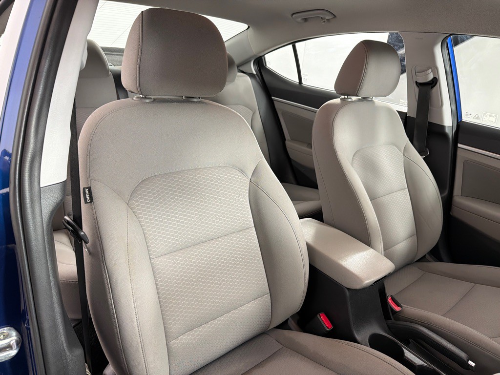 2020 Hyundai Elantra Image 21