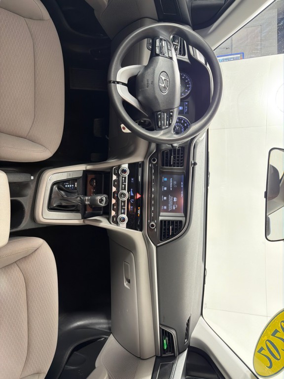 2020 Hyundai Elantra Image 22