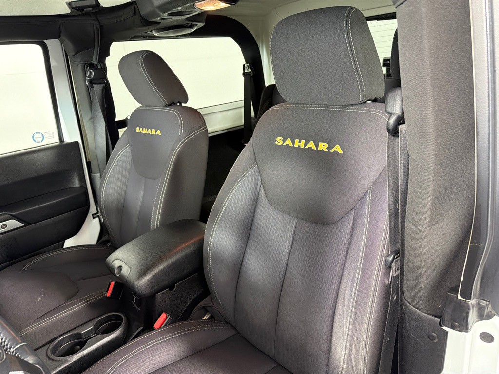 2013 Jeep Wrangler Image 10