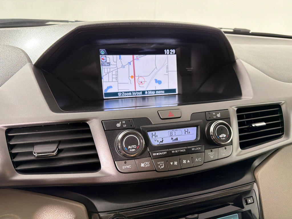 2014 Honda Odyssey Image 16