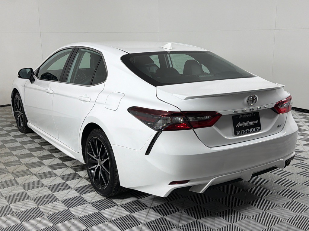 2021 Toyota Camry Image 6