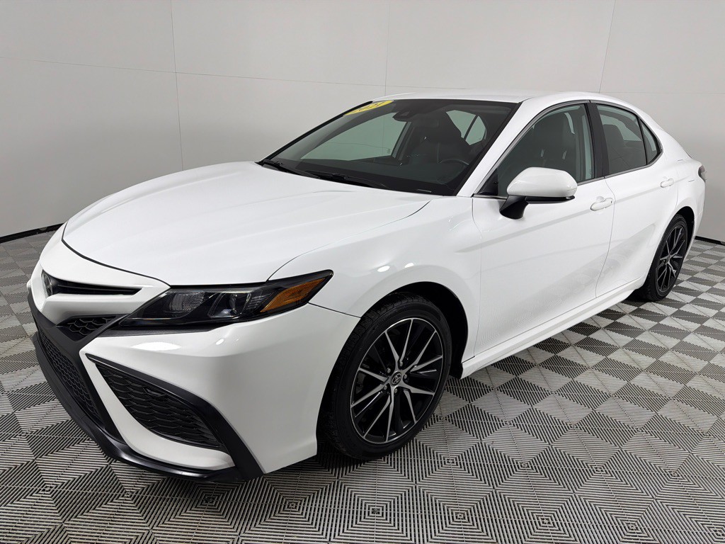 2021 Toyota Camry Image 8