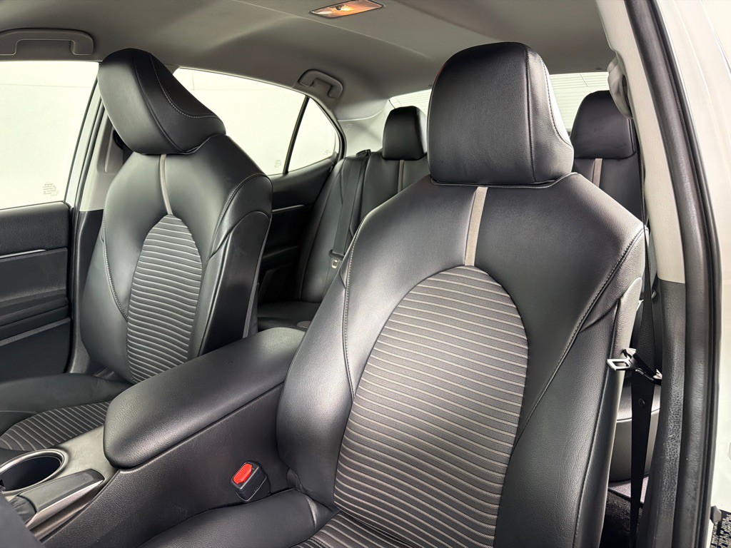 2021 Toyota Camry Image 12