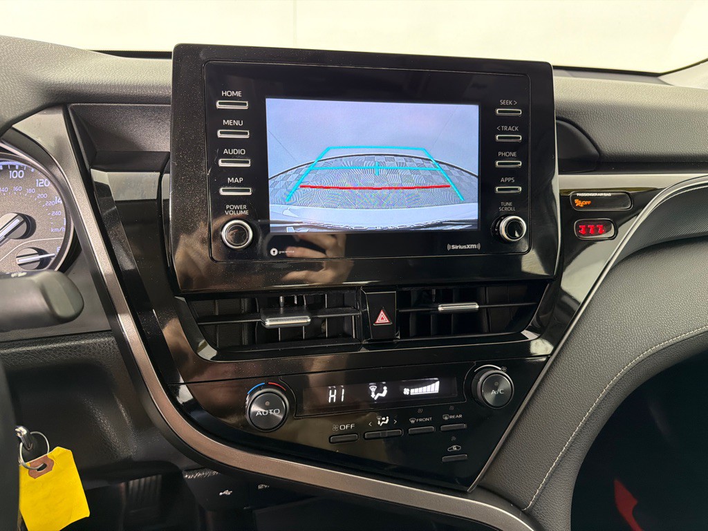 2021 Toyota Camry Image 15