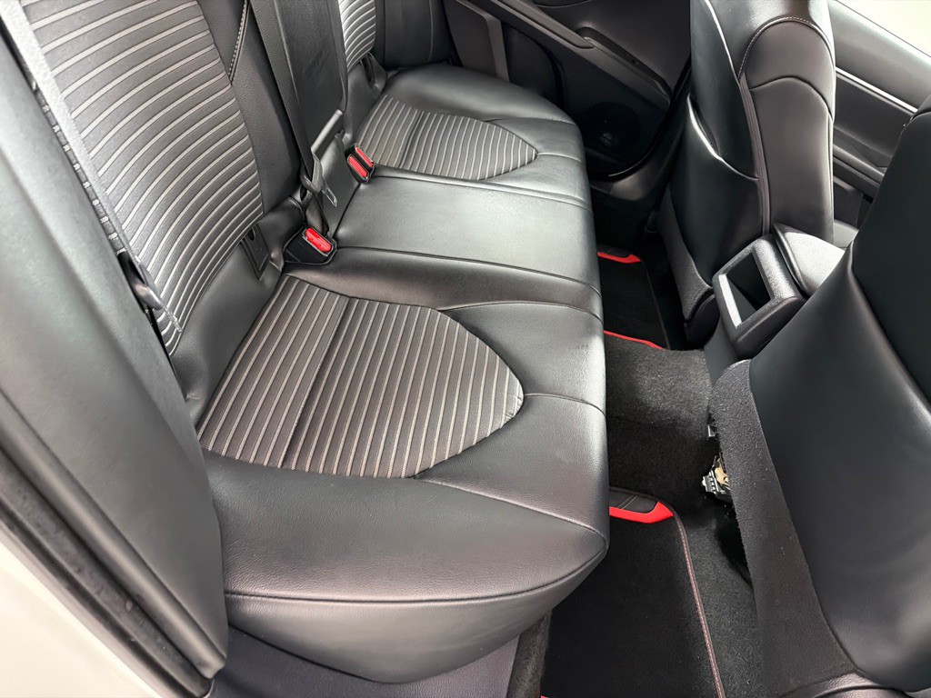 2021 Toyota Camry Image 20