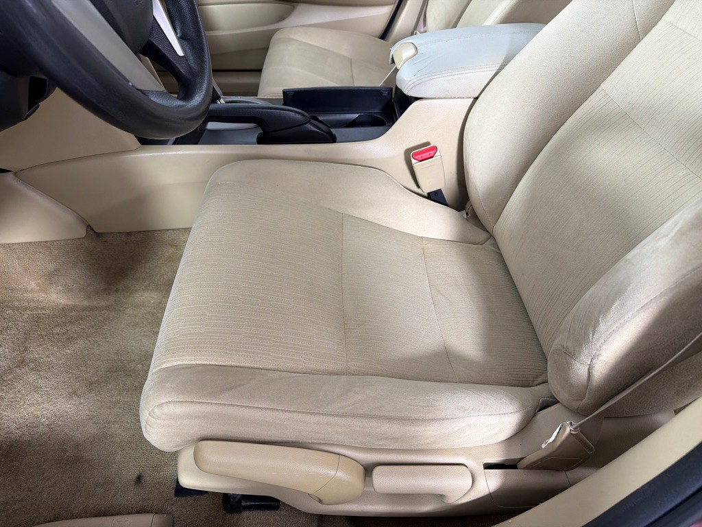 2012 Honda Accord Image 10