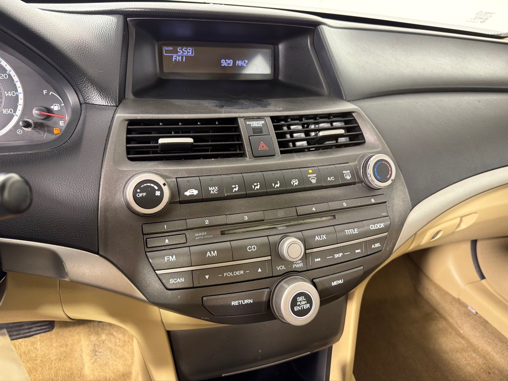 2012 Honda Accord Image 13