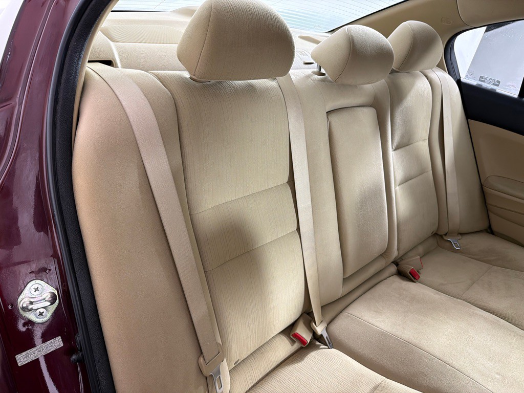 2012 Honda Accord Image 18