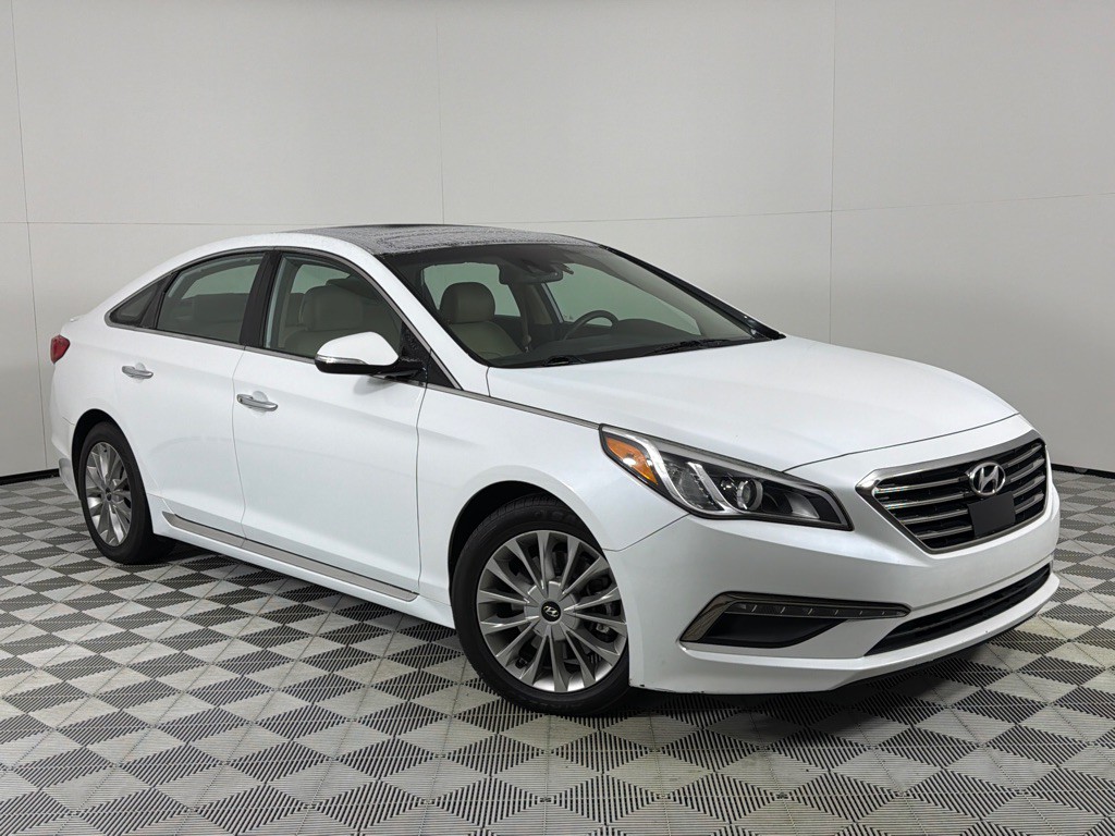 2015 Hyundai Sonata Image 2