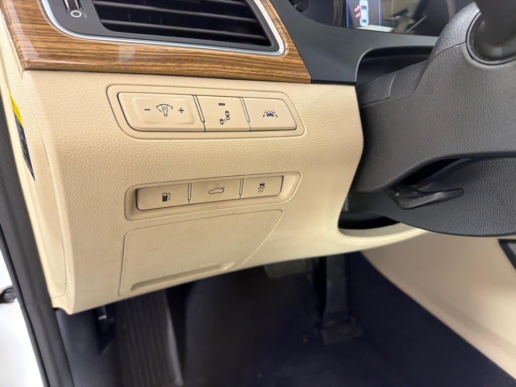 2015 Hyundai Sonata Image 13