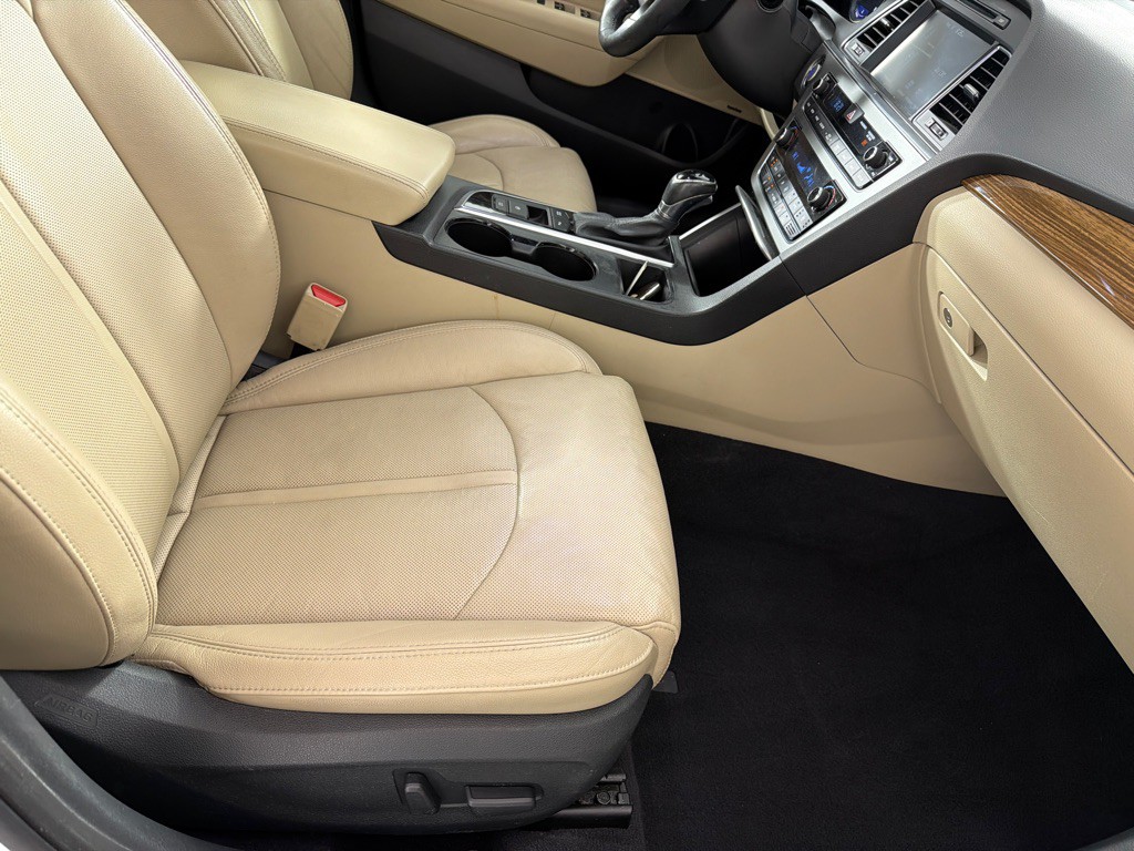 2015 Hyundai Sonata Image 22