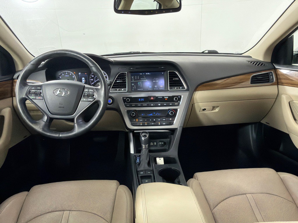 2015 Hyundai Sonata Image 24