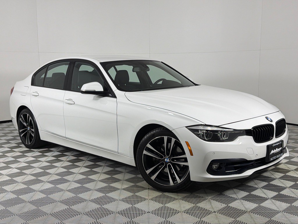 2018 BMW 3 Series Image 2