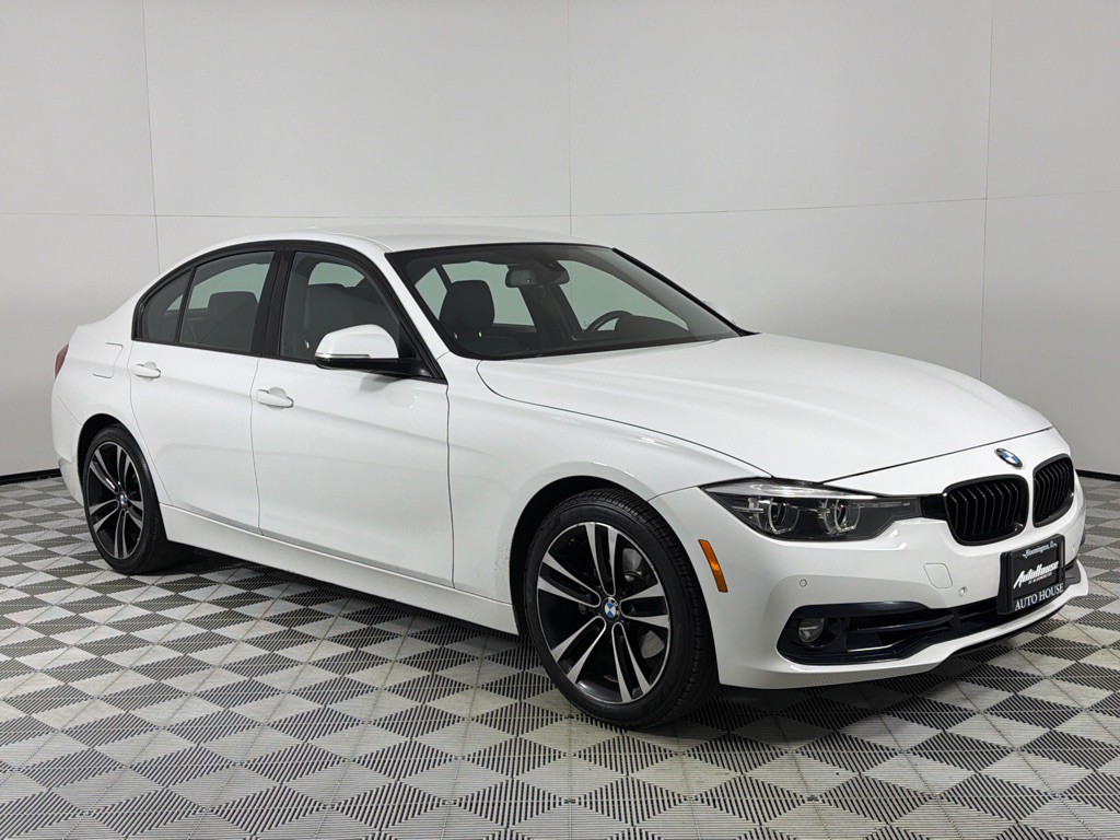2018 BMW 3 Series Image 3