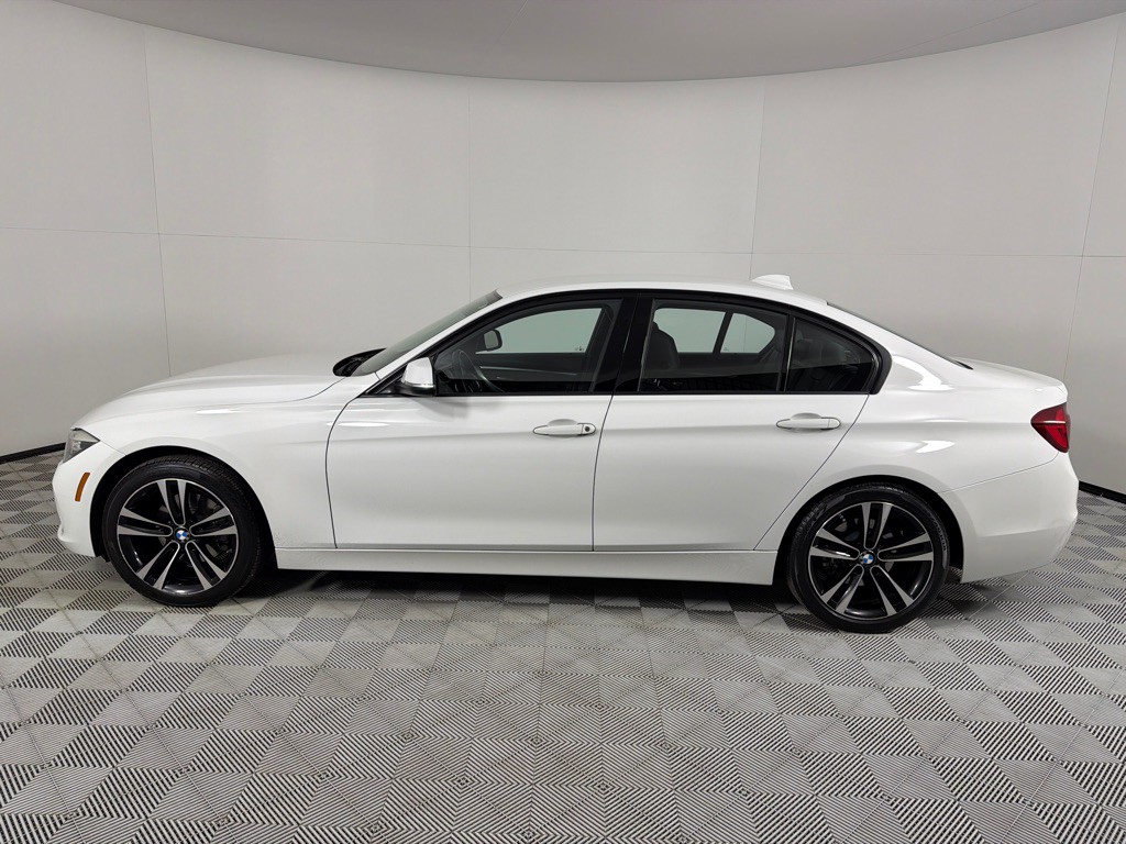 2018 BMW 3 Series Image 8