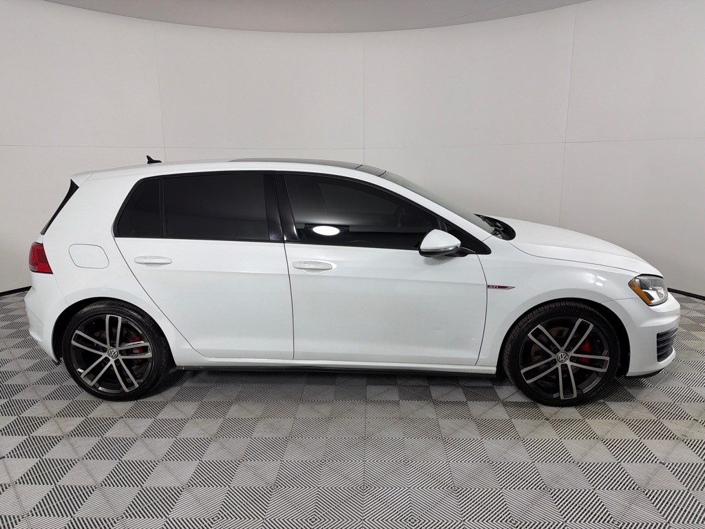 2016 Volkswagen GTI Image 4