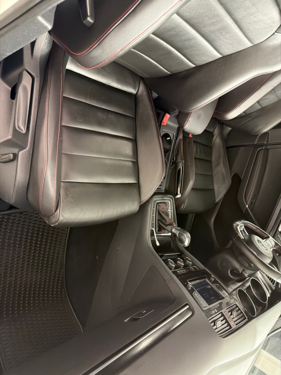 2016 Volkswagen GTI Image 23