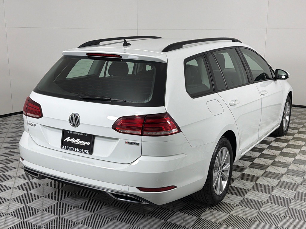2019 Volkswagen Golf Image 5