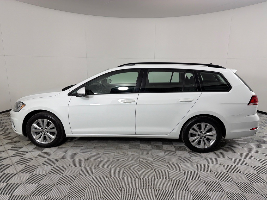 2019 Volkswagen Golf Image 8