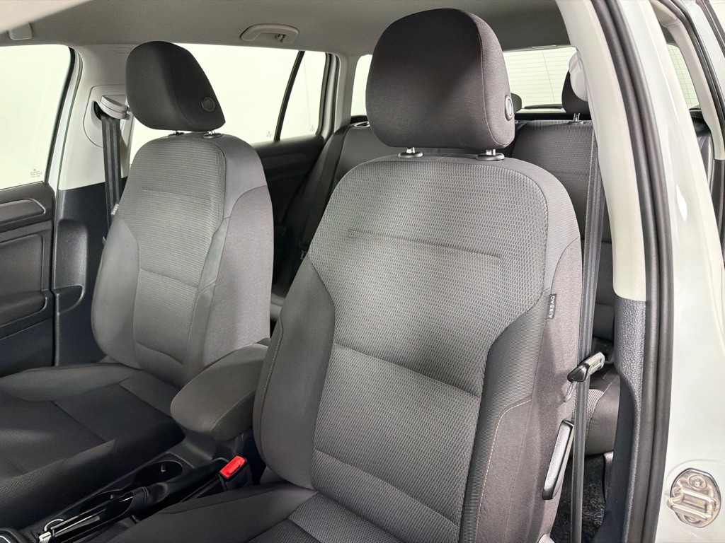 2019 Volkswagen Golf Image 13