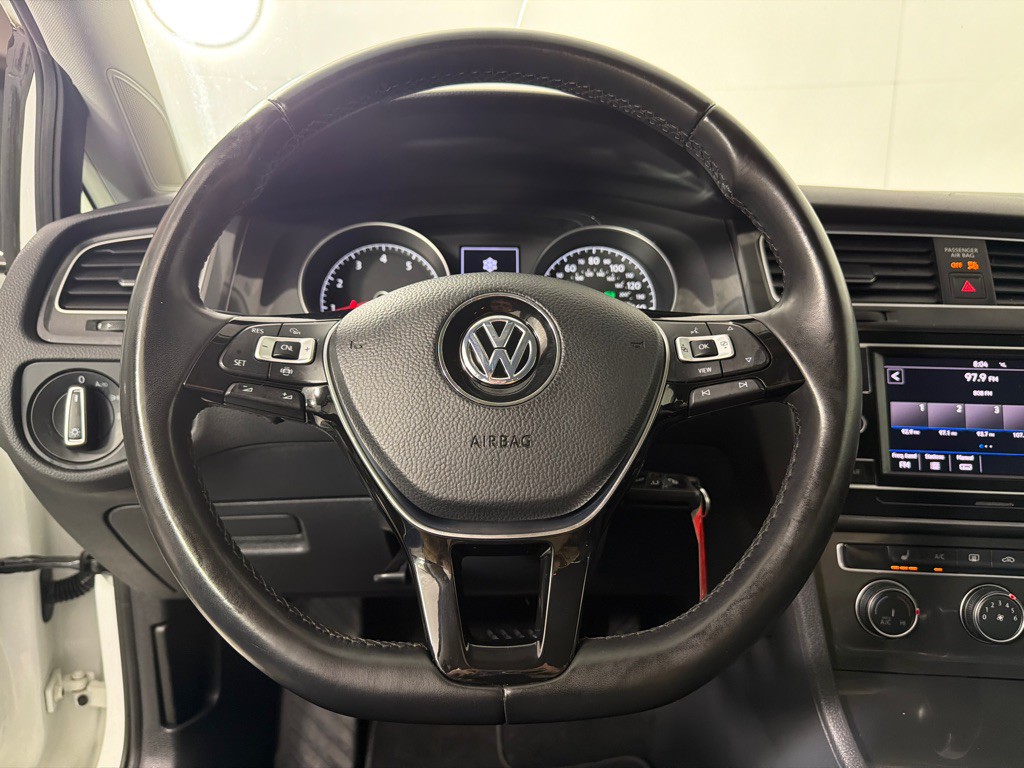 2019 Volkswagen Golf Image 15