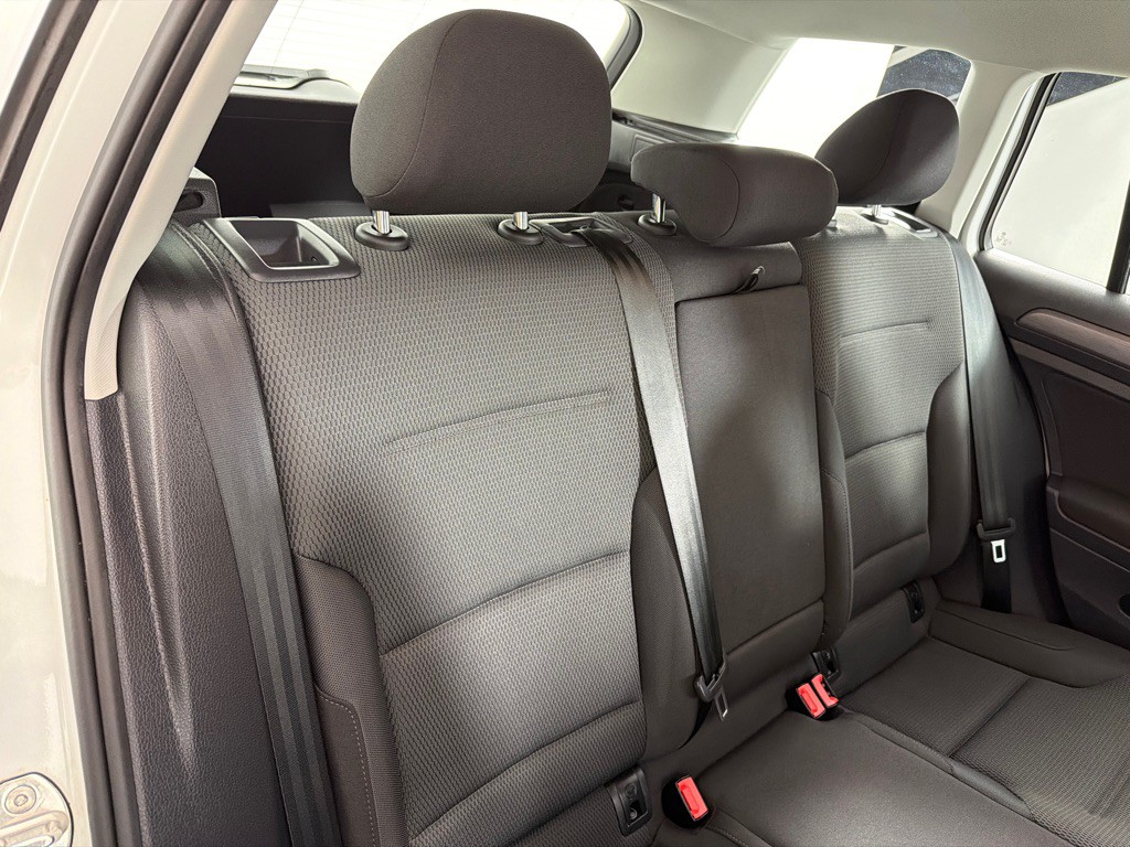 2019 Volkswagen Golf Image 23