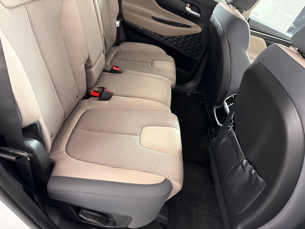2020 Hyundai Santa Fe Image 18