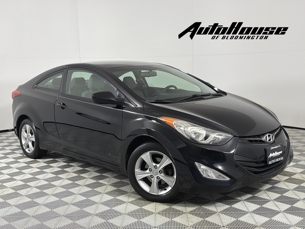 2013 Hyundai Elantra Image 1