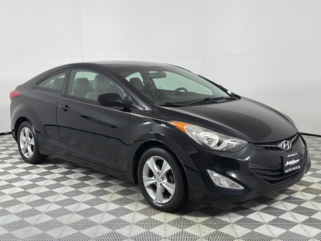 2013 Hyundai Elantra Image 3