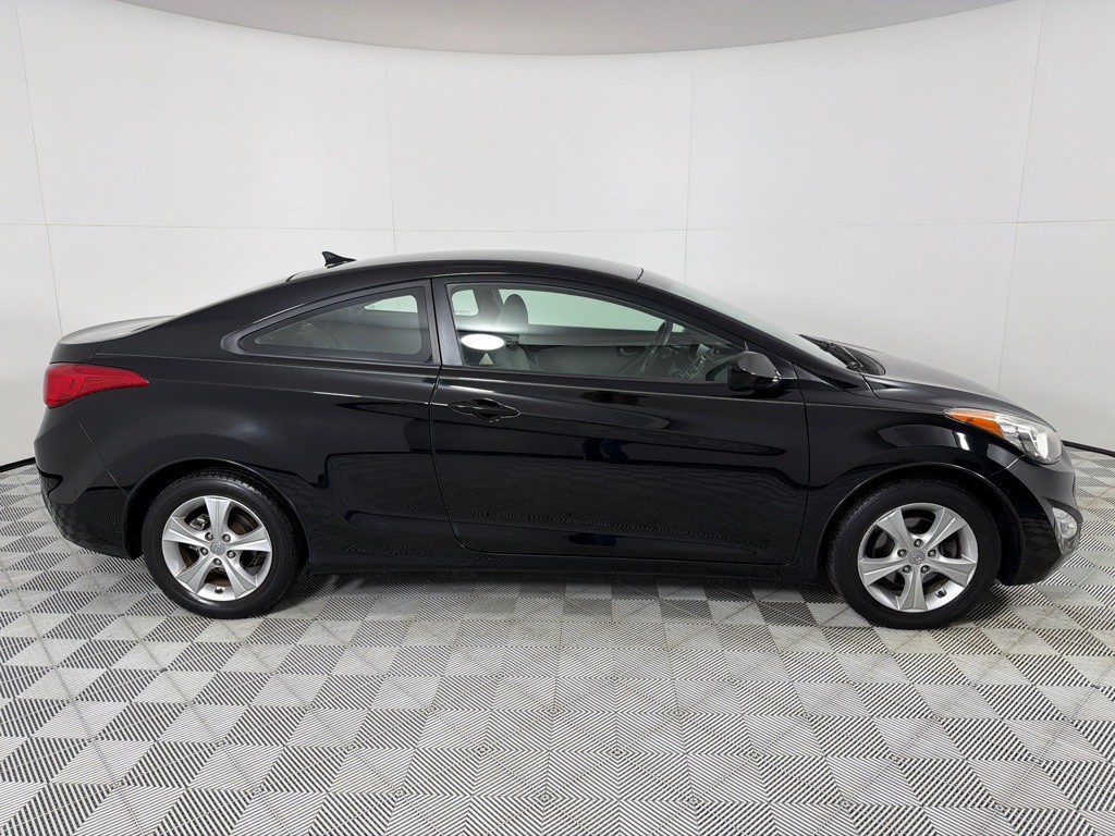 2013 Hyundai Elantra Image 4