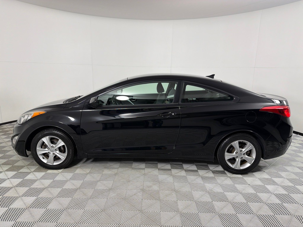 2013 Hyundai Elantra Image 7