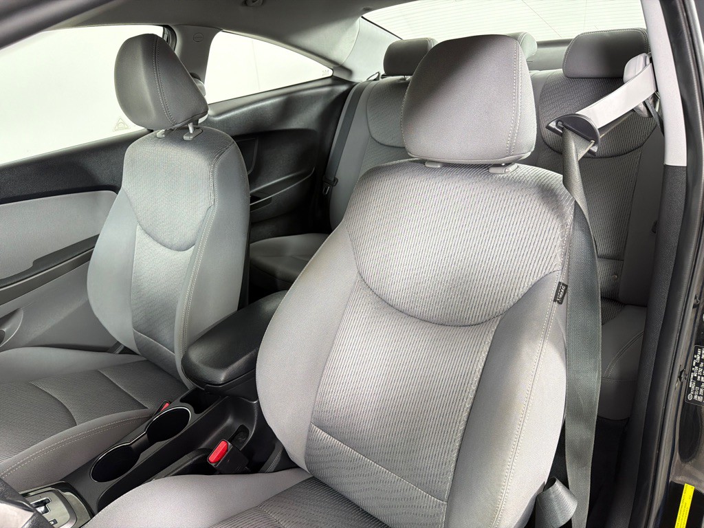 2013 Hyundai Elantra Image 12