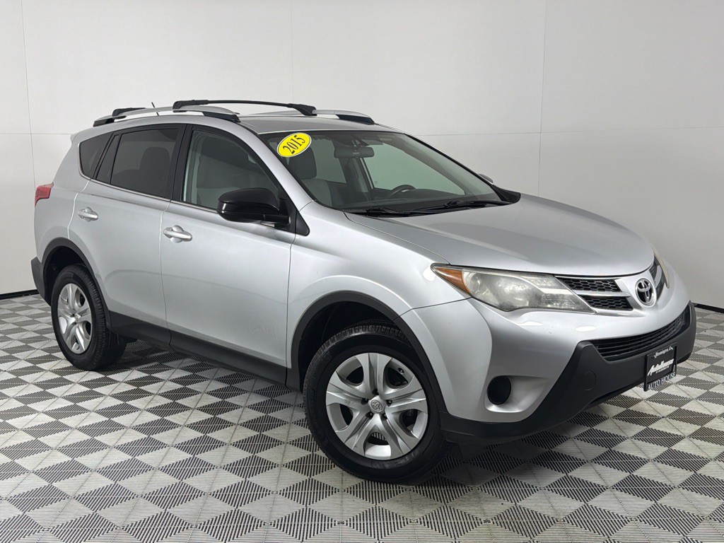 2015 Toyota Rav4 Image 2