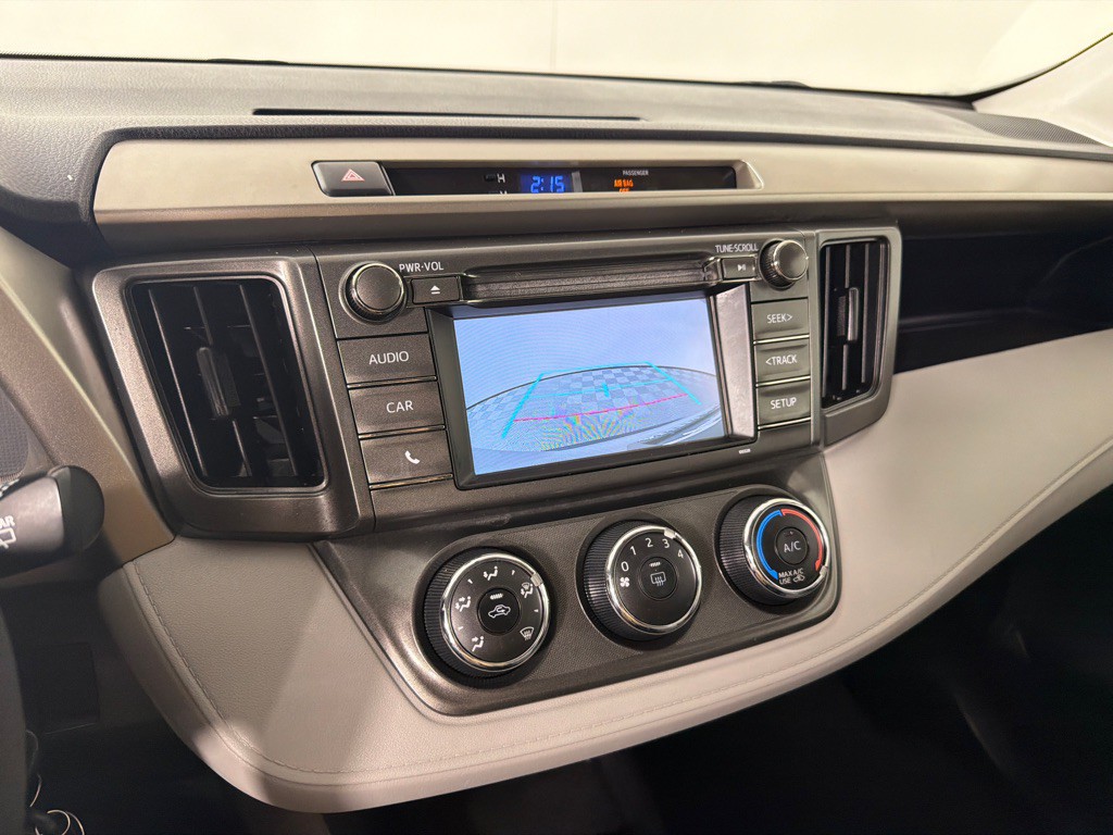 2015 Toyota Rav4 Image 16