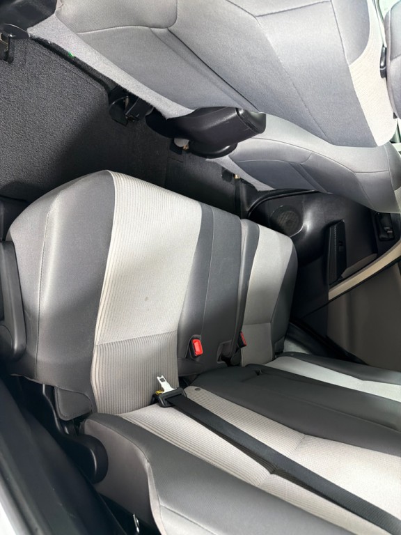 2015 Toyota Rav4 Image 18