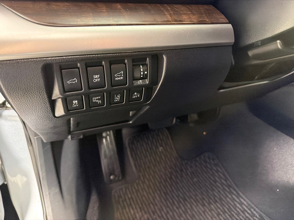 2015 Subaru Outback Image 14