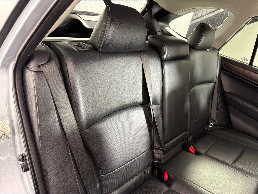 2015 Subaru Outback Image 23