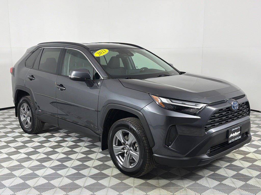 2023 Toyota Rav4 Image 3