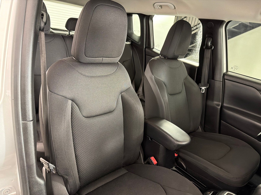 2018 Jeep Renegade Image 21