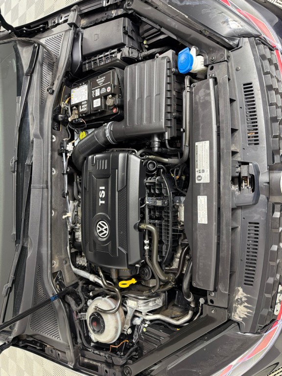 2018 Volkswagen GTI Image 24