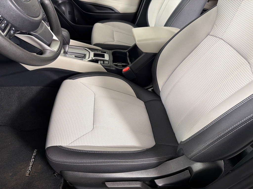 2023 Subaru Forester Image 12