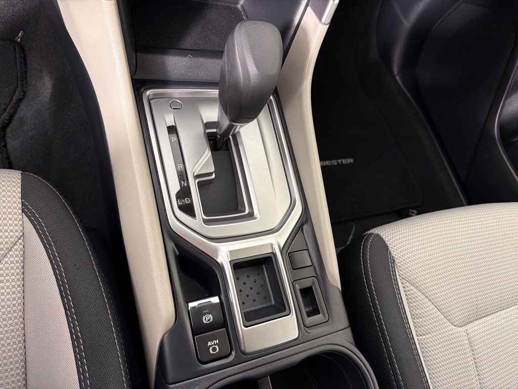 2023 Subaru Forester Image 18