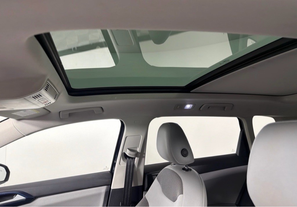 2022 Volkswagen Taos Image 14