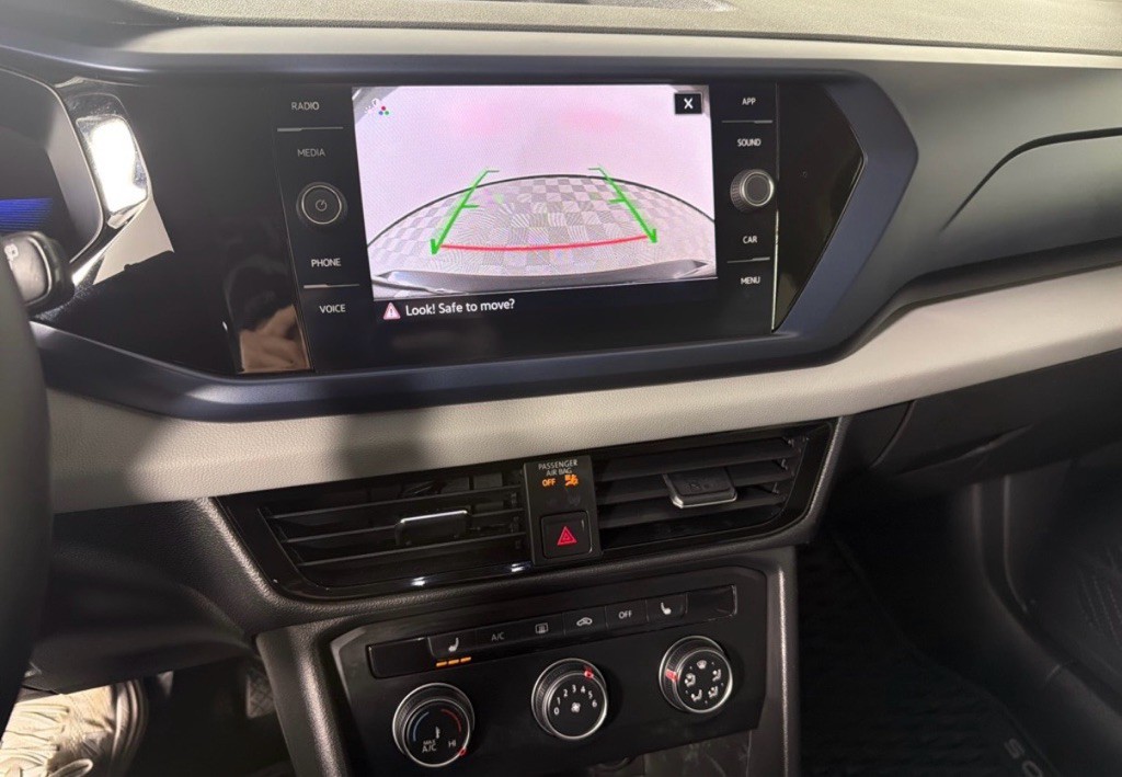 2022 Volkswagen Taos Image 18