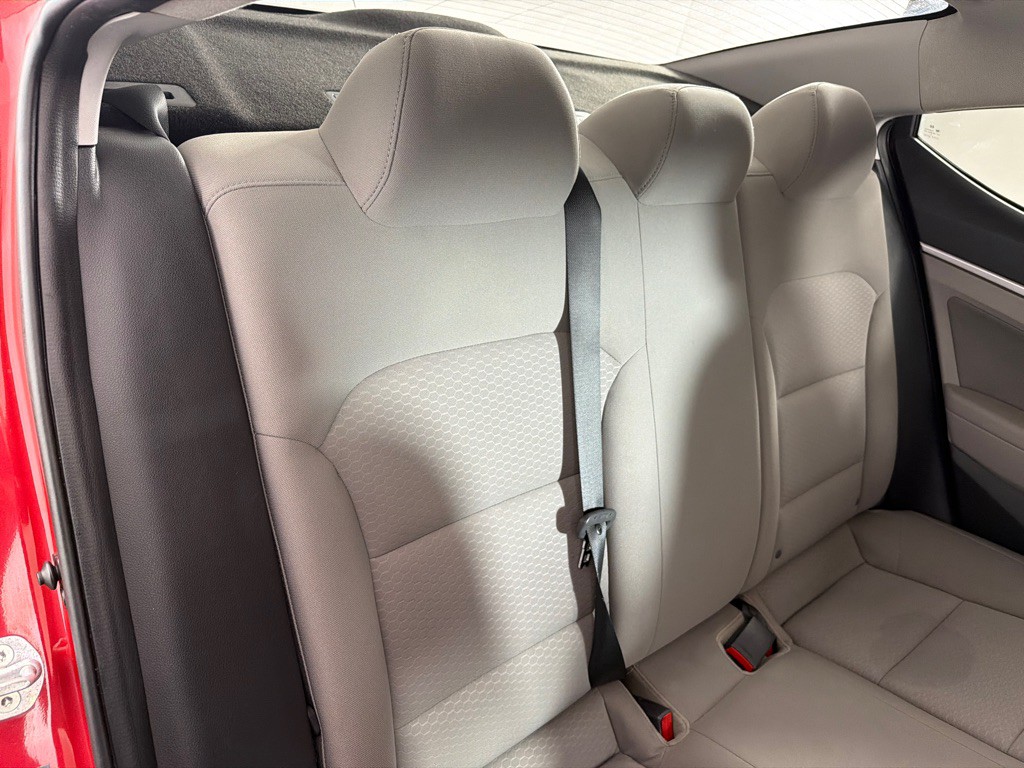 2020 Hyundai Elantra Image 19