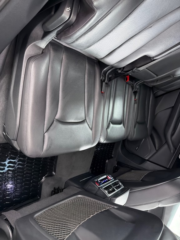 2017 Audi Q7 Image 25