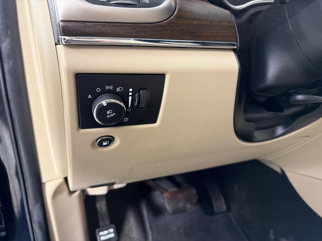 2015 Jeep Grand Cherokee Image 15