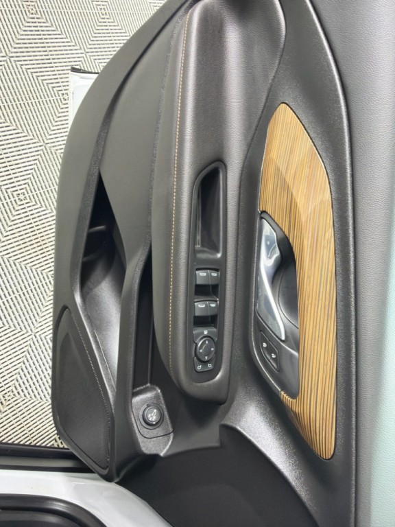 2020 GMC Terrain Image 11