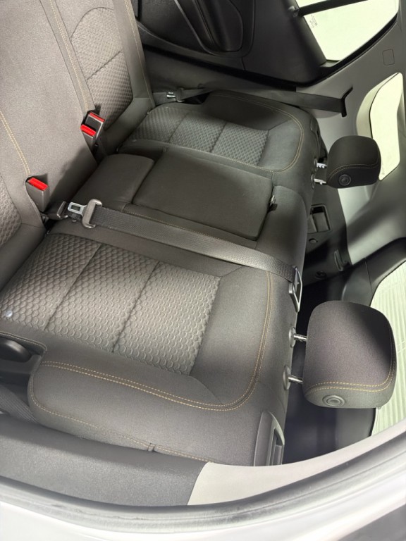 2020 GMC Terrain Image 21